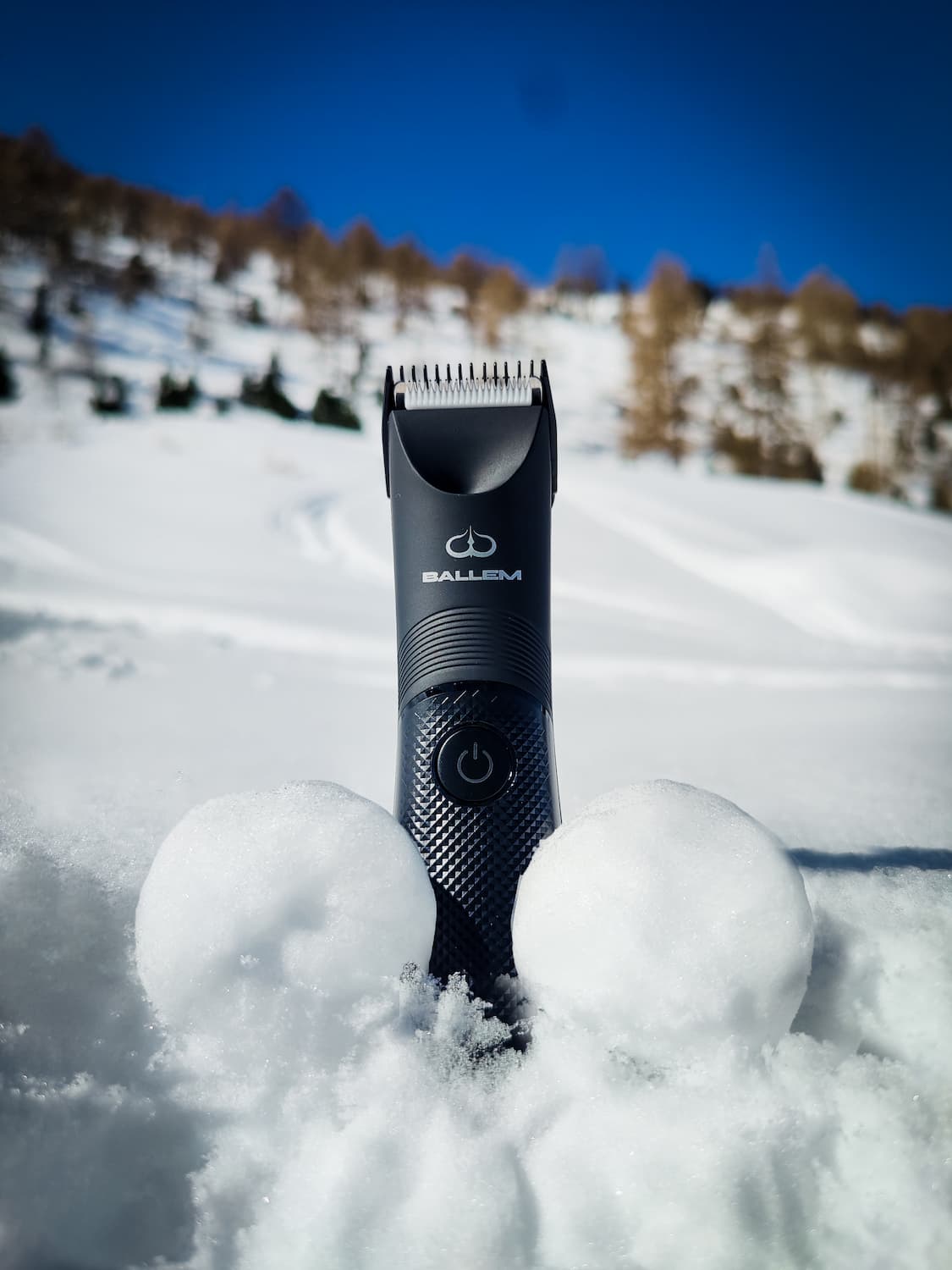 Rasoio elettrico silenzioso per depilazione intima e corpo Ballem