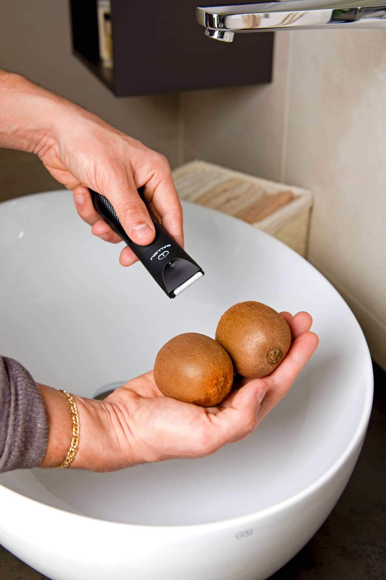 Rasoio per la cura delle gambe, dell'intimo e del corpo Ballem